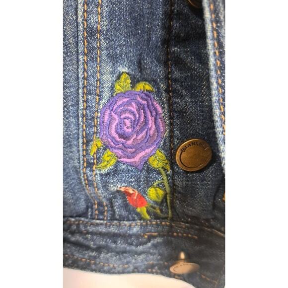 Blank NYC Denim Trucker Jacket Womens Distressed Floral Embroidered Sz XS - Picture 3 of 8